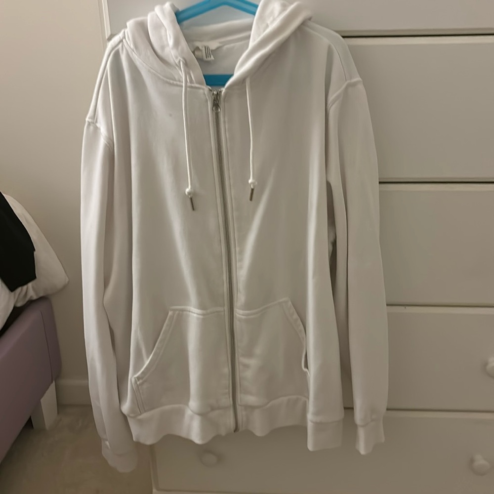 Oversized White Zipup